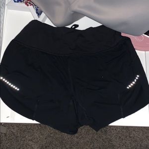 LULULEMON BLACK RUNNING SHORTS